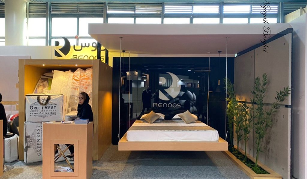 susoended bed